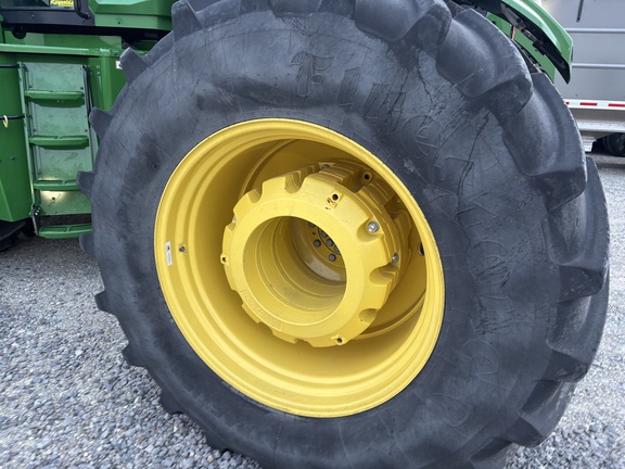 2023 John Deere 9R 640 Tractor 4WD