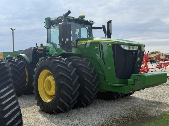 2023 John Deere 9R 640 Tractor 4WD