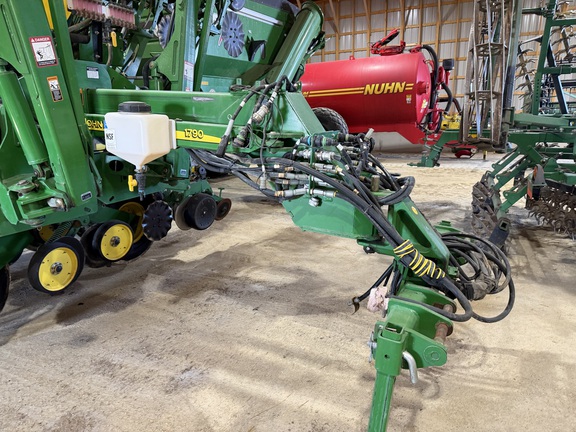 2013 John Deere 1790 Planter