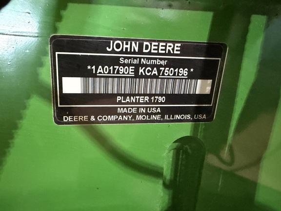 2013 John Deere 1790 Planter