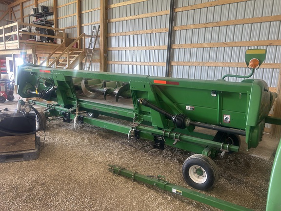2011 John Deere 608C Header Corn Head