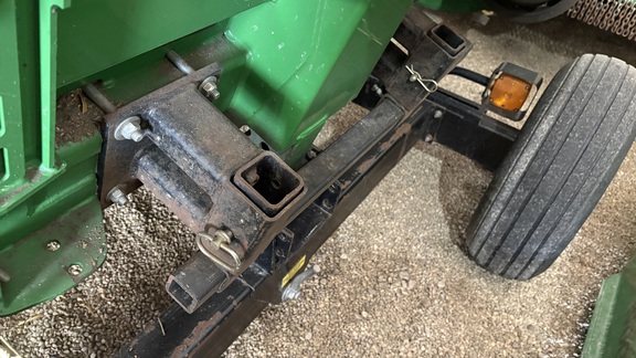 2009 John Deere 608C Header Corn Head