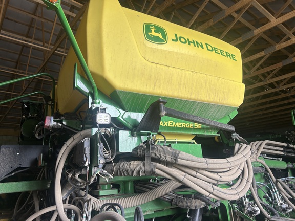 2023 John Deere DB60 Planter