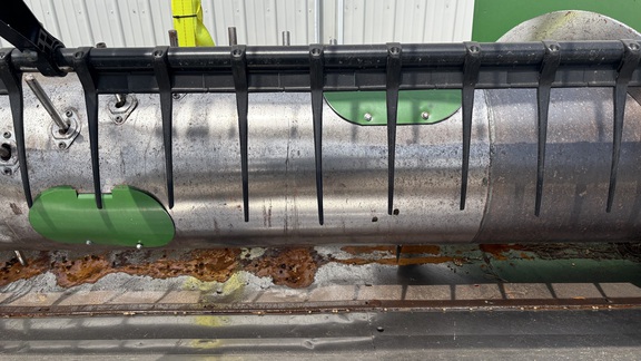 1998 John Deere 920 Header Combine