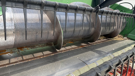 1998 John Deere 920 Header Combine
