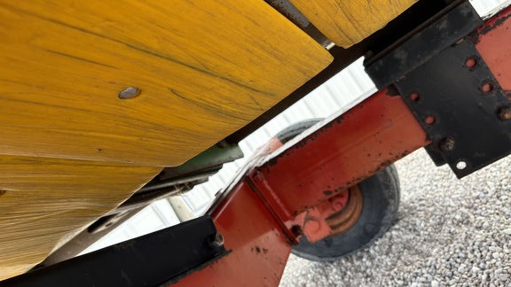 1998 John Deere 920 Header Combine