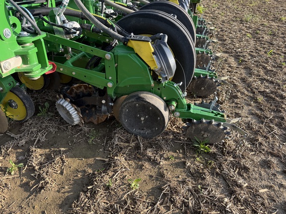 2023 John Deere 1775NT Planter