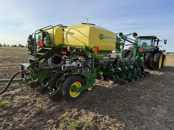 2023 John Deere 1775NT Planter