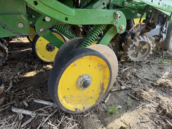 2023 John Deere 1775NT Planter