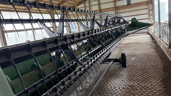 2009 John Deere 625F Header Combine