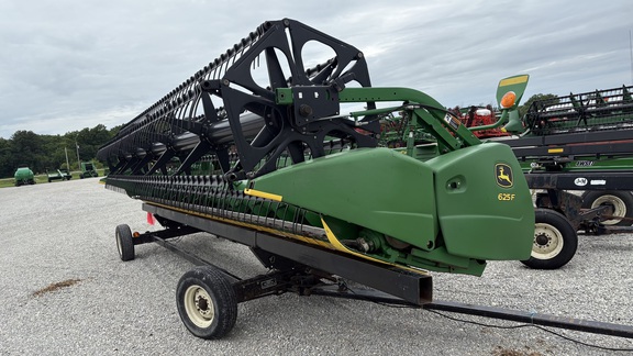 2009 John Deere 625F Header Combine