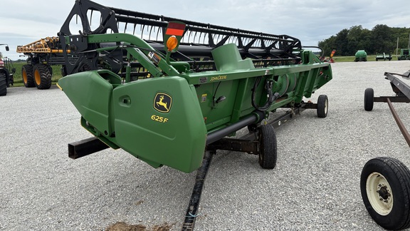 2009 John Deere 625F Header Combine