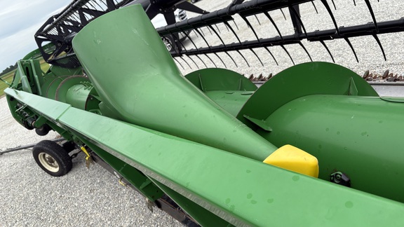 2009 John Deere 625F Header Combine