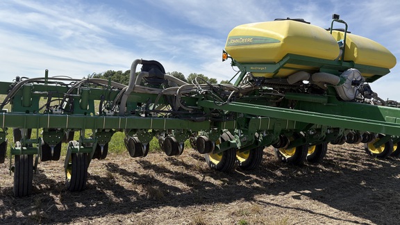 2021 John Deere 1795 Planter