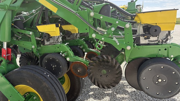 2021 John Deere 1795 Planter