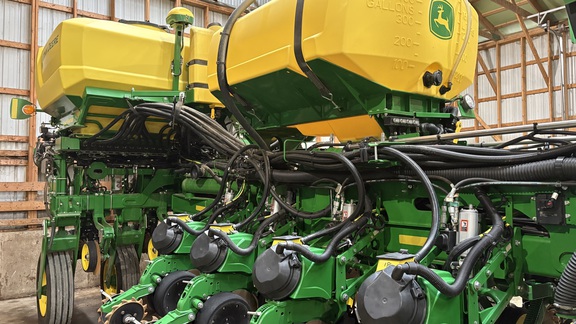 2024 John Deere 1775NT Planter