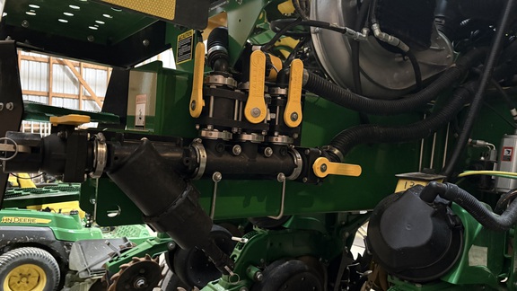 2024 John Deere 1775NT Planter