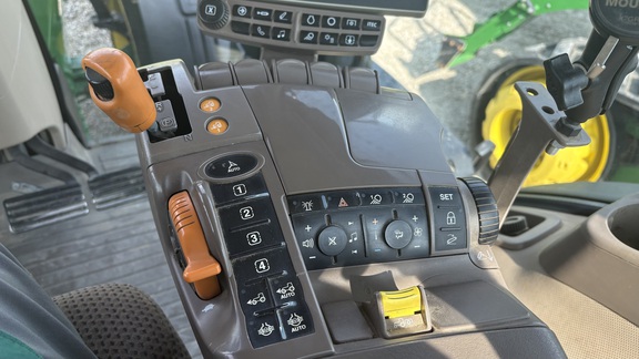 2018 John Deere 8295R Tractor