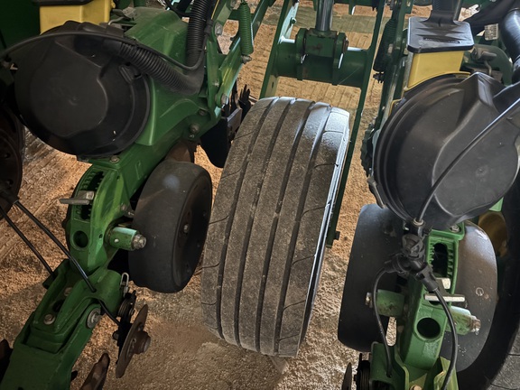 2018 John Deere 1775NT Planter
