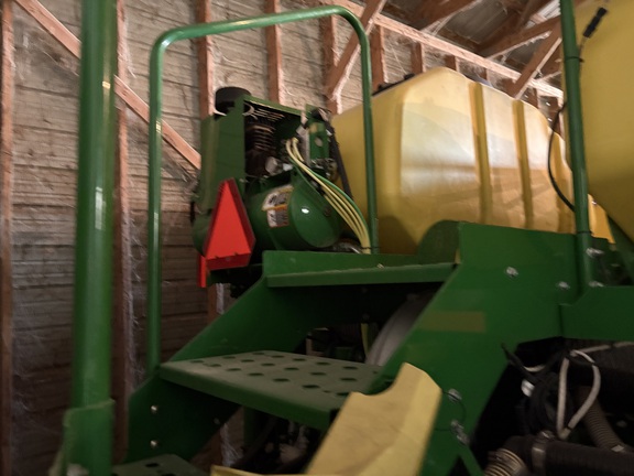 2018 John Deere 1775NT Planter