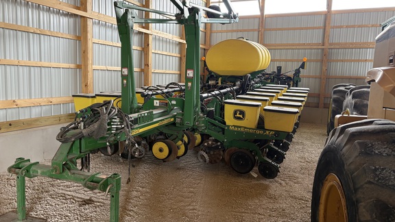 2014 John Deere 1770NT Planter