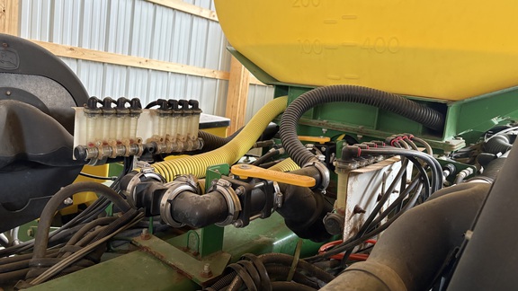 2014 John Deere 1770NT Planter