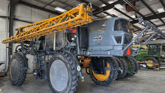 2022 Hagie STS12 Sprayer/High Clearance