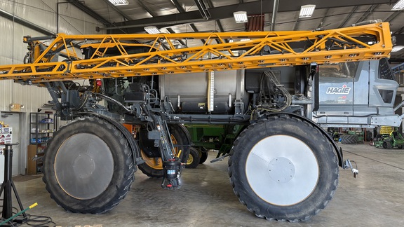 2022 Hagie STS12 Sprayer/High Clearance