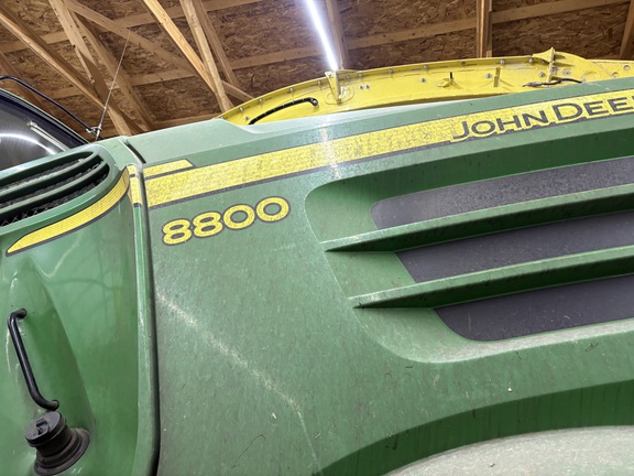 2016 John Deere 8800 Forage Harvester
