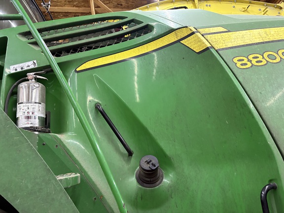 2016 John Deere 8800 Forage Harvester