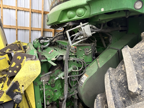 2016 John Deere 8800 Forage Harvester