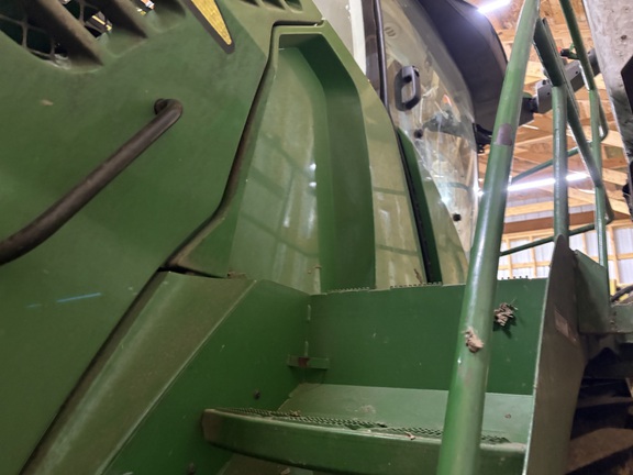 2016 John Deere 8800 Forage Harvester