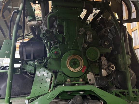 2016 John Deere 8800 Forage Harvester
