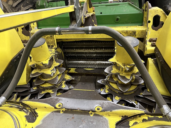 2016 John Deere 770 Header Forage