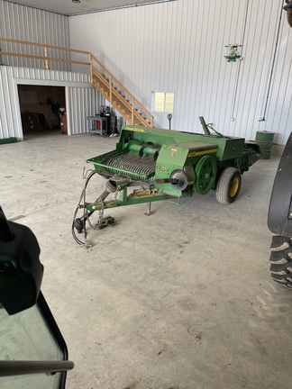 2011 John Deere 348 Baler/Square