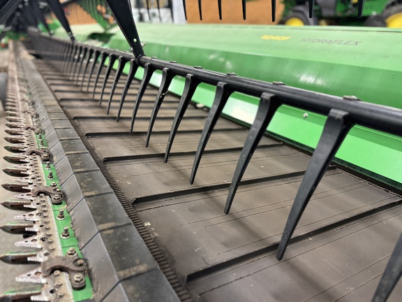 2022 John Deere RD40F Header Combine