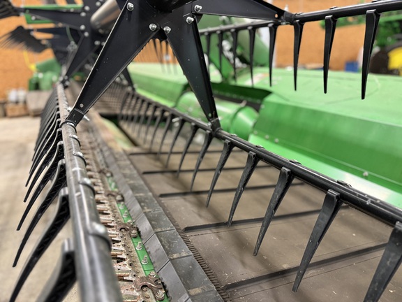 2022 John Deere RD40F Header Combine