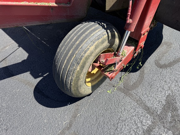 2018 New Holland H7230 Mower Conditioner