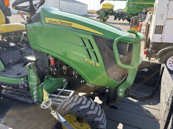 2016 John Deere 1025R Tractor Compact