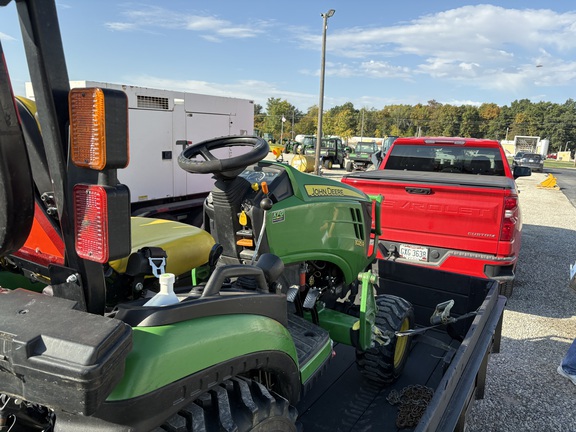 2016 John Deere 1025R Tractor Compact