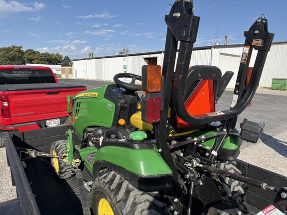 2016 John Deere 1025R Tractor Compact