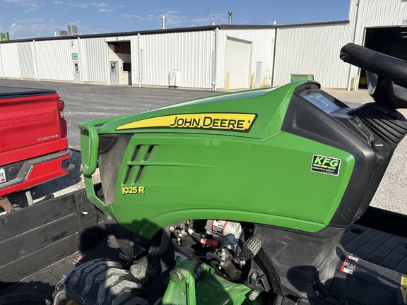 2016 John Deere 1025R Tractor Compact