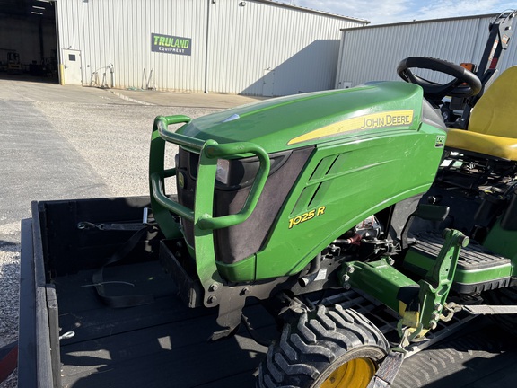 2016 John Deere 1025R Tractor Compact