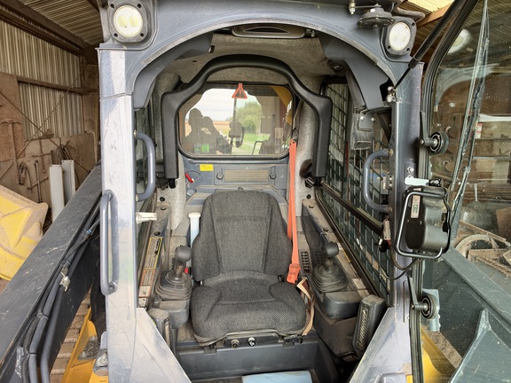 2016 John Deere 331G Compact Track Loader