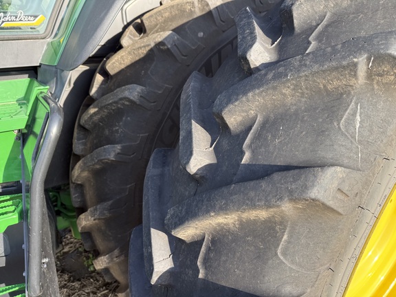 2023 John Deere 8R 340 Tractor