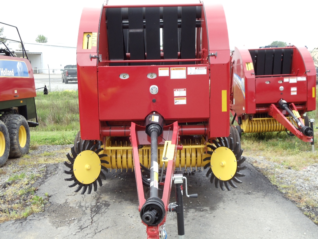 2011 New Holland 450 Roll Belt Baler/Round