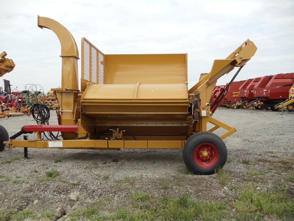 2012 Haybuster 2564 Bale Processor