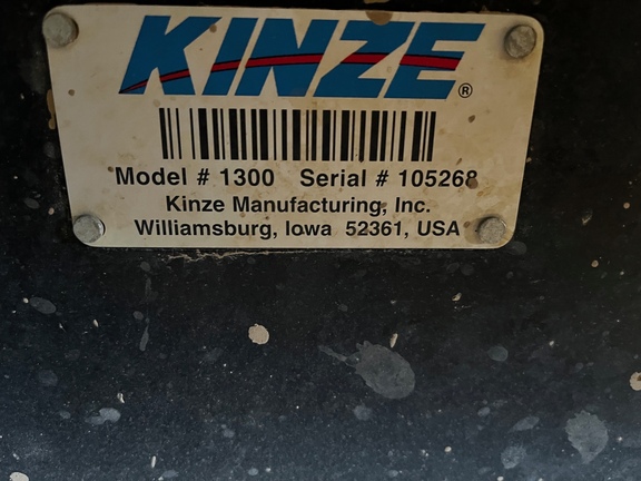 2014 Kinze 1300 Grain Cart