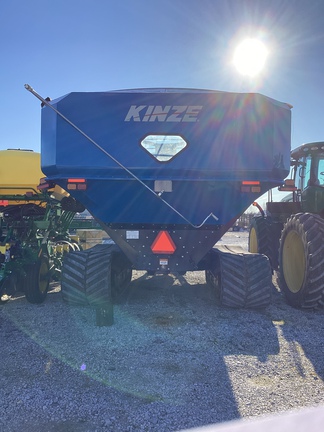 2014 Kinze 1300 Grain Cart