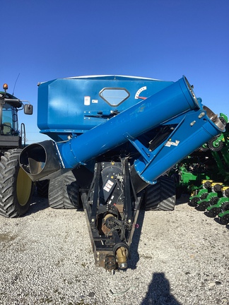 2014 Kinze 1300 Grain Cart